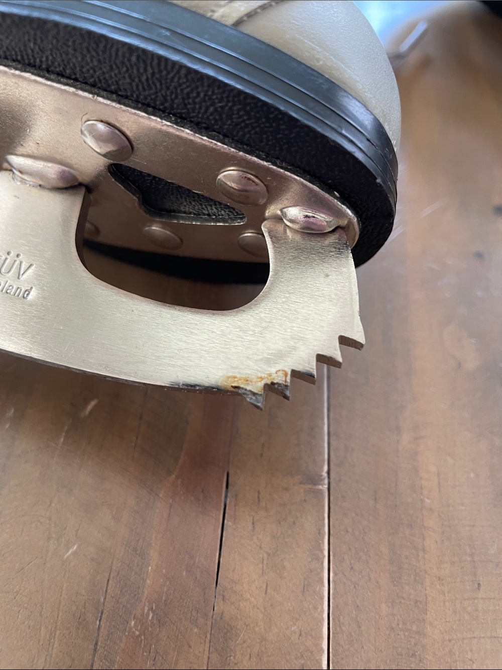 TechEdge Figure Skates 9 - Picture 12 of 13